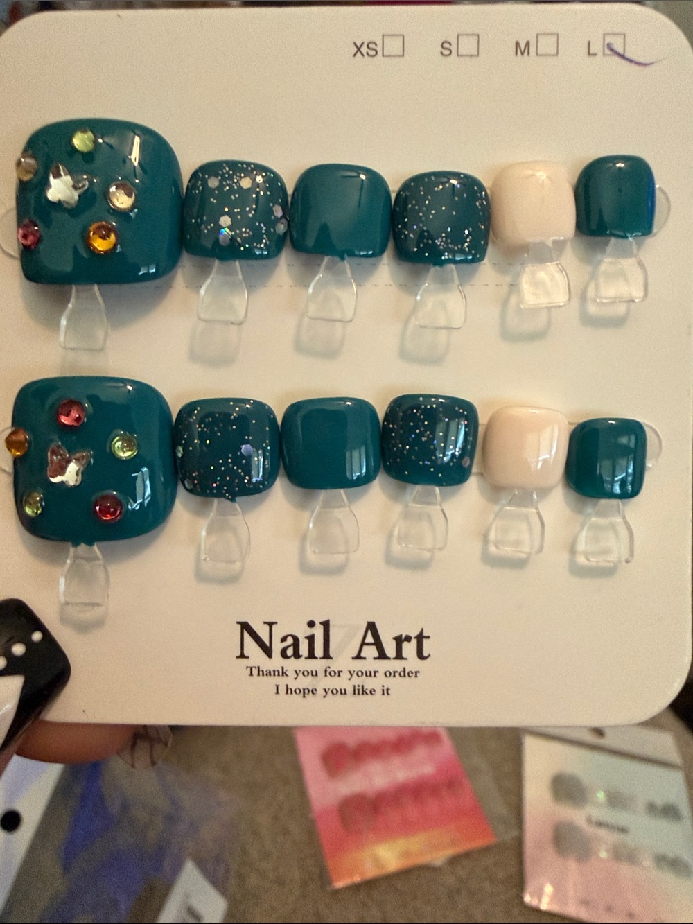 Teal Gemstone & Glitter Press-On Toenail Set